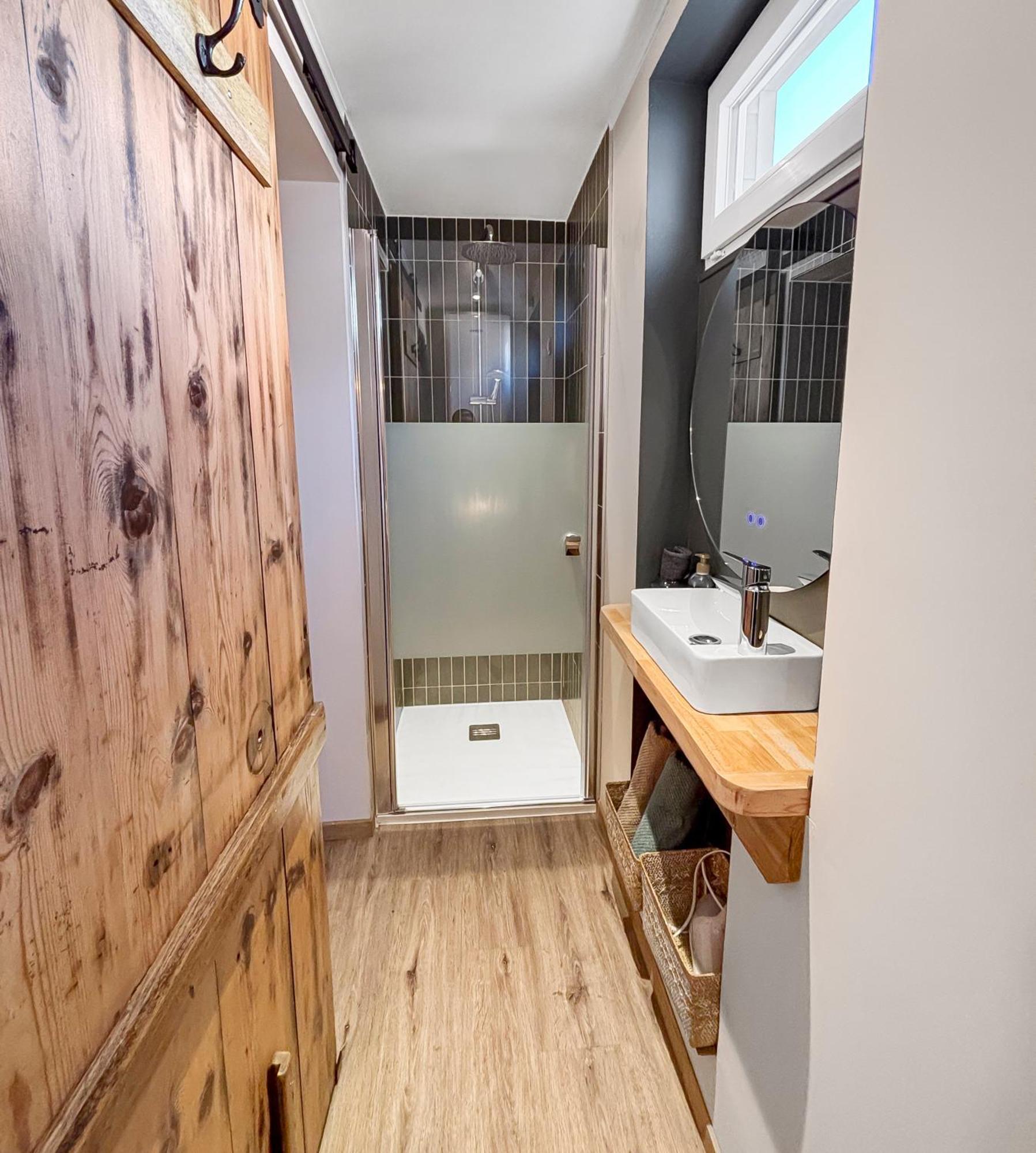 Duplex Cosy Avec Netflix & Amazon Prime Apartment Бове Екстериор снимка
