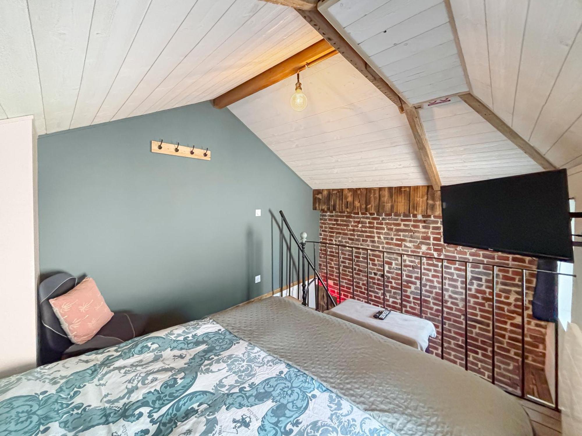 Duplex Cosy Avec Netflix & Amazon Prime Apartment Бове Екстериор снимка
